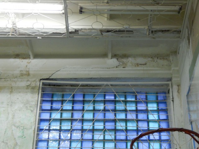 Школы, опасные для жизни