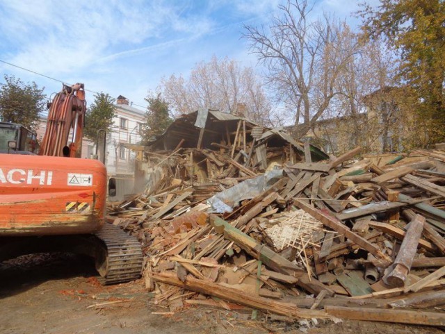 В Калуге снесли старинный дом, который в прошлом году отреставрировали волонтеры