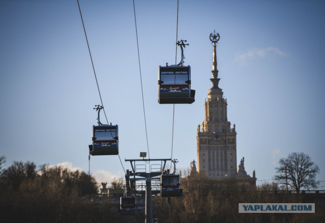 В Москве открыли канатную дорогу.