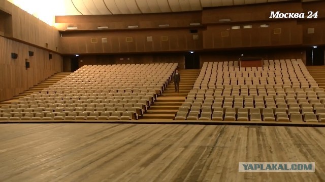 "Играет Дассен, кассетник старый поёт..." (с)