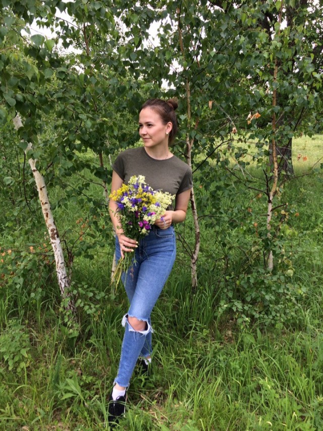 Картинки с девушками на свежем воздухе