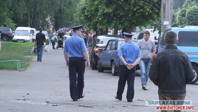 В Житомире громили Российские Банки (Украина)