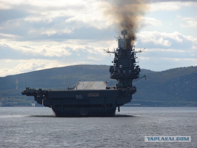 Авианосец «Адмирал Кузнецов». Или как его ласково называют моряки - "Кузя"