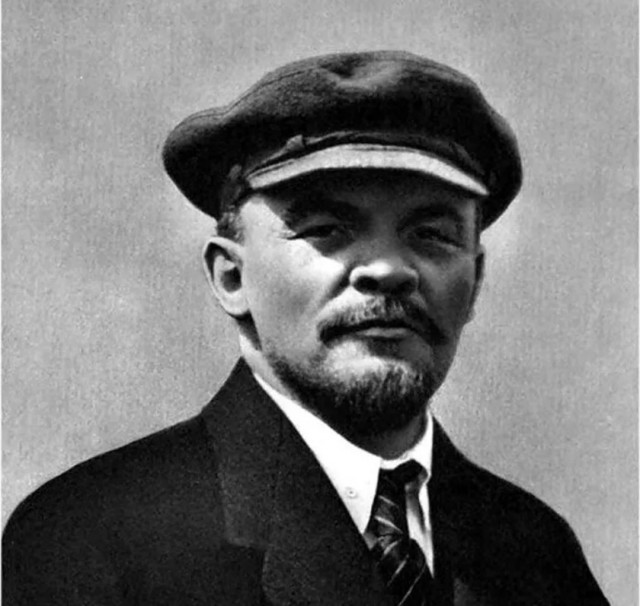 Почему грузины стали носить кепки-аэродромы