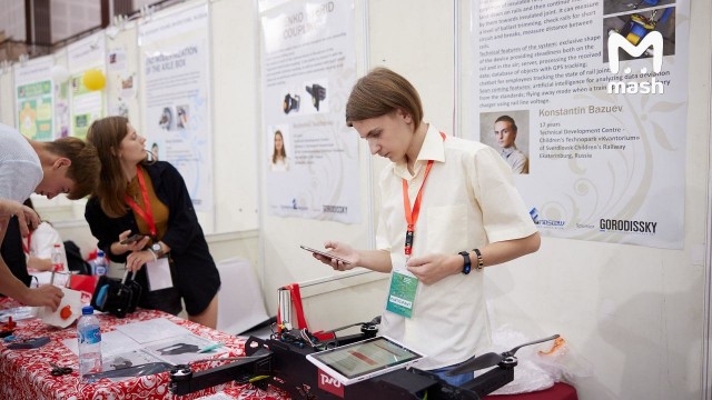 Российские школьники заняли семь призовых мест на международной выставке изобретений в Индонезии.