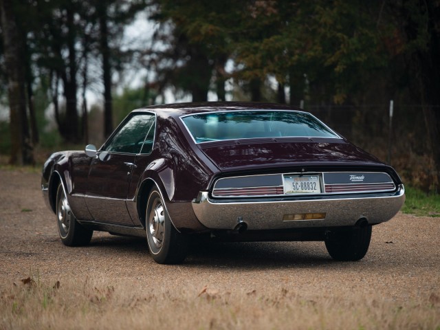 Oldsmobile Toronado Gen1 1966–70