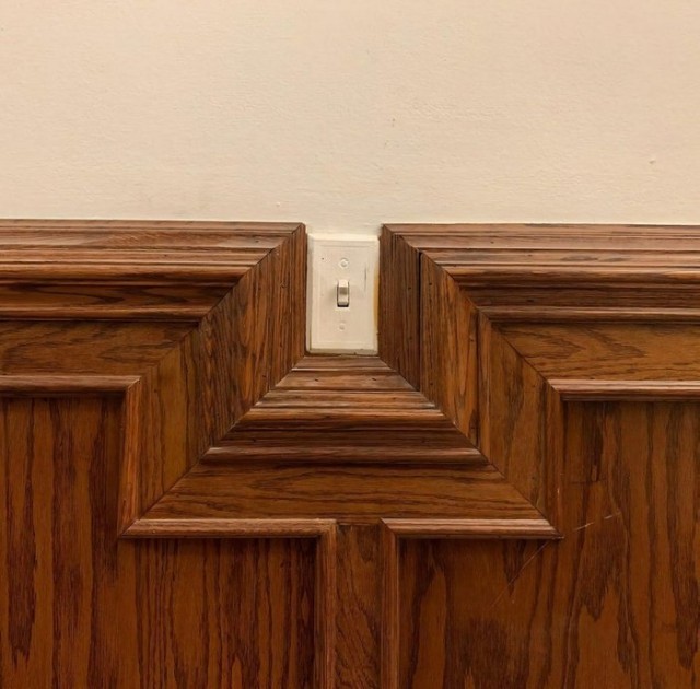 Несимметрично как-то