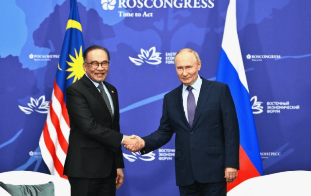 Нефтяной рынок Китая трясёт: у России появился новый грозный соперник