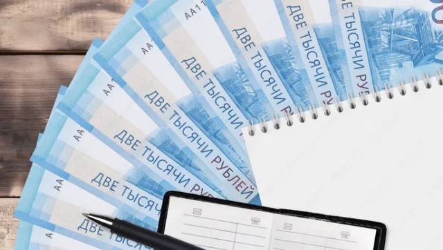 Стало известно, в каких сферах будут расти зарплаты россиян