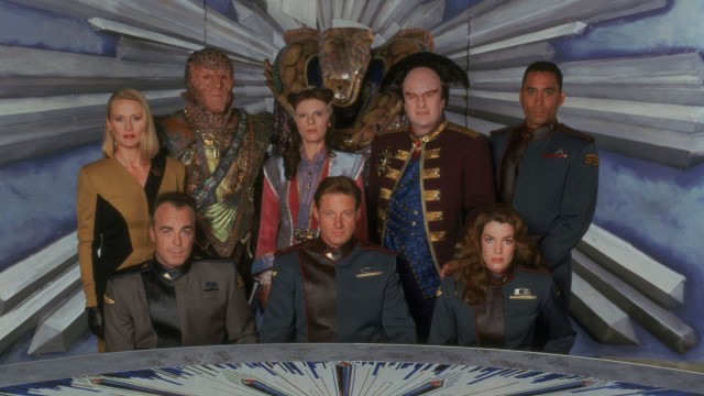 Сериалы фантастики 2000х.
