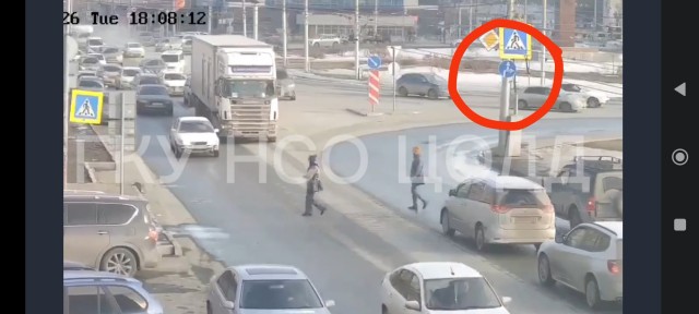 Зачем он рулём крутил?