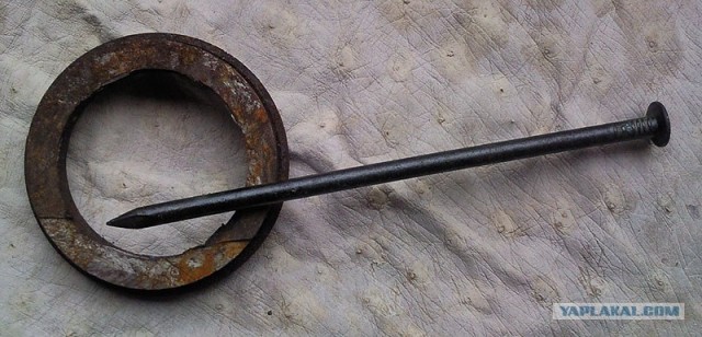 ЗУД В РУКАХ и брутальный гламур.