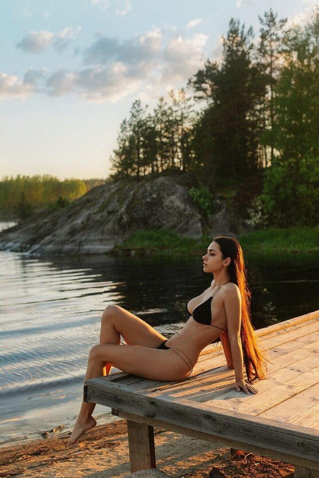Девушки. Сельская тема