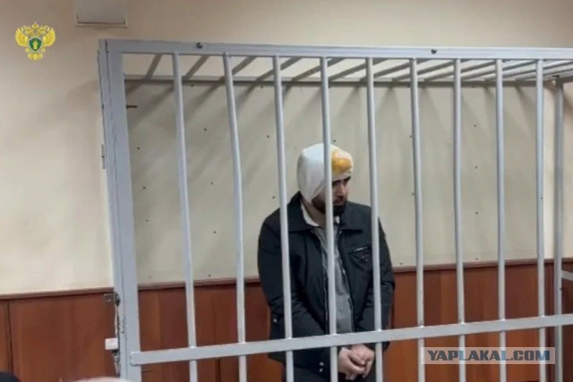 Суд арестовал виновника ДТП с гибелью пассажирки такси в Москве.