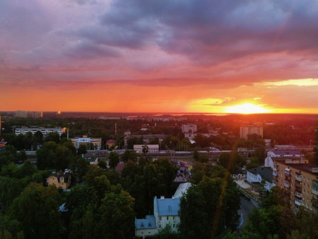 Закат после грозы в Москве