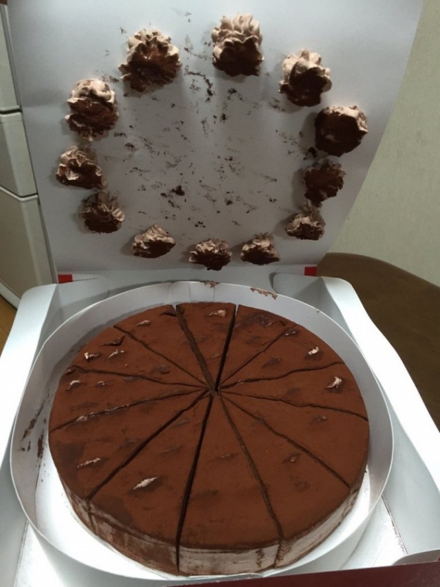 Картинки,гифки.