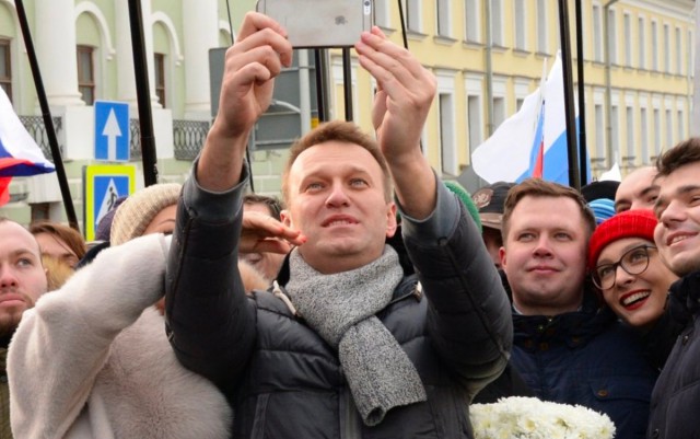 Михаила Касьянова облили зеленкой