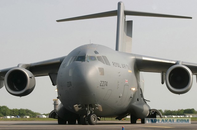 Британские военно-транспортные самолеты за сутки совершили пять рейсов на Украину