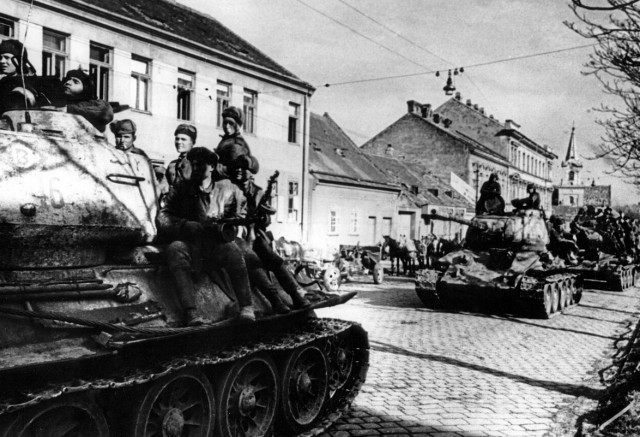 Фотограф Евгений Халдей