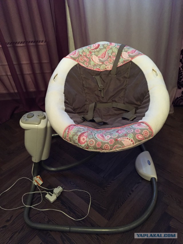 Детское кресло качалка Graco Sweet Snuggle Swing