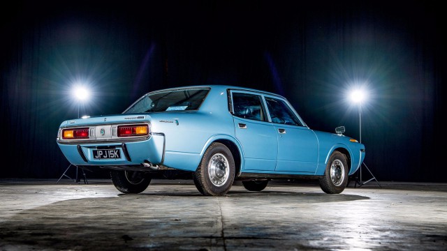 Toyota Crown 1972 года вернули к жизни после 25 лет заточения