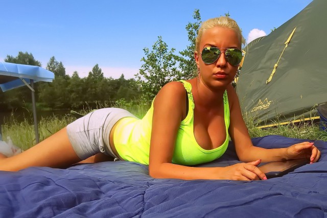 Девушки из сети