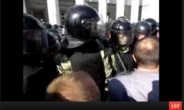 Взбунтовавшаяся  Нацгвардия онлайн трасляция