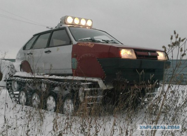 Гусеничный вездеход из металлолома