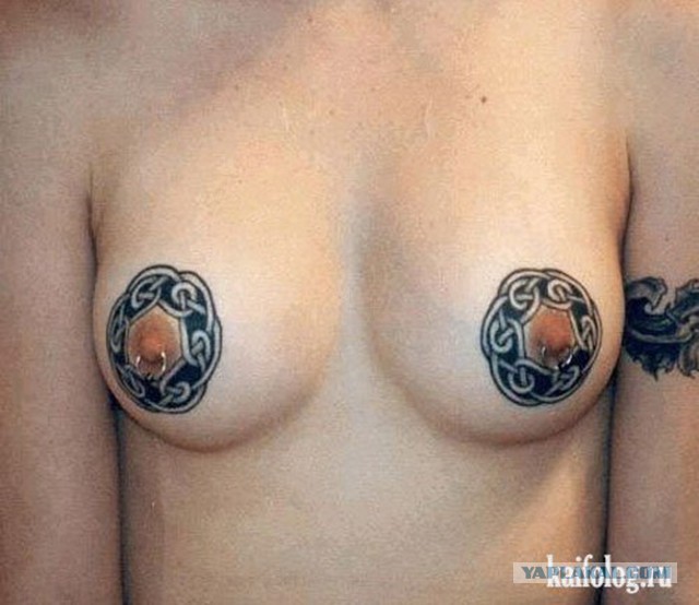 Самые забавные и нелепые татуировки, сделанные на сосках.