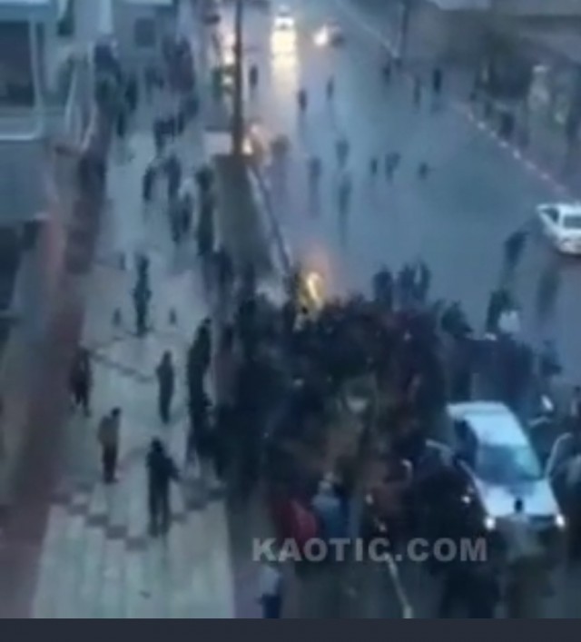 Молния ударила в автомобиль