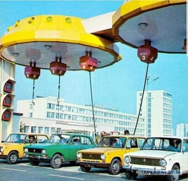 Зачем в СССР строили "летающие" АЗС и что с ними стало