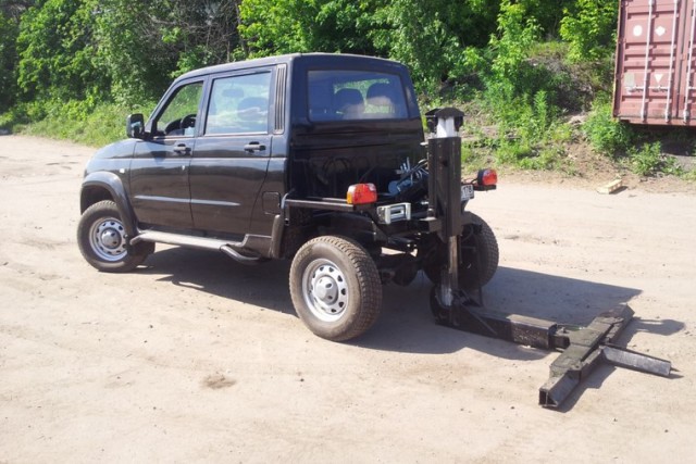 Гниющий UAZ Patriot и два отличных японца!