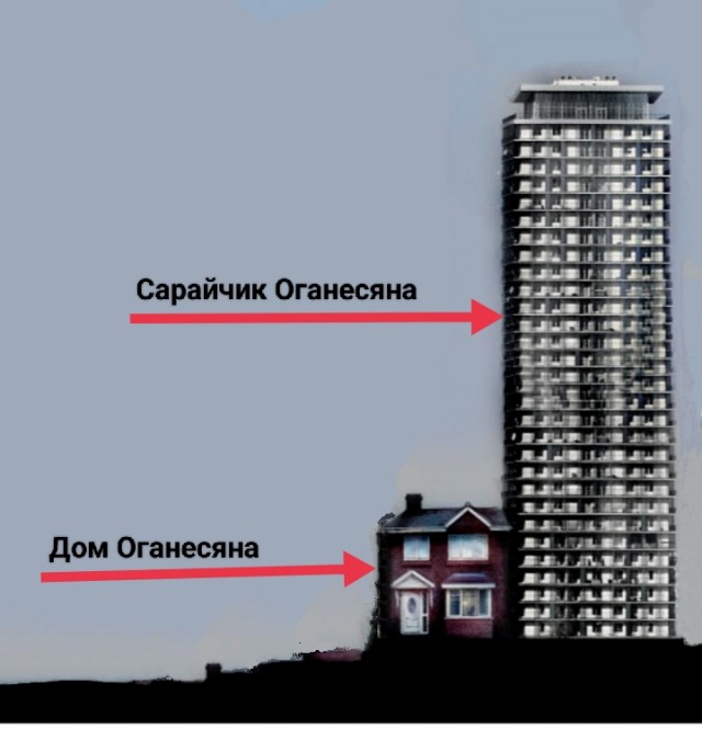 Москвич построил балкон на первом этаже и попал под суд