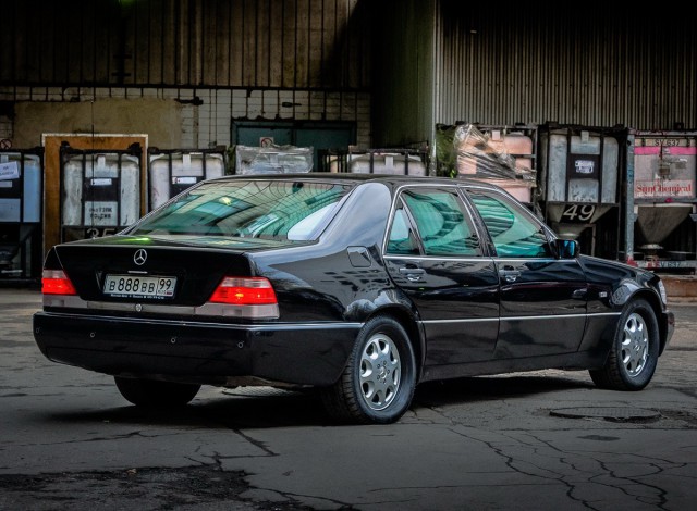 Mercedes-Benz S600 W140 - броневик из девяностых