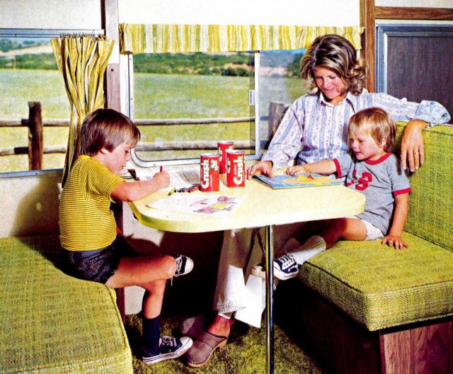 Винтажная реклама кемперов 70-х