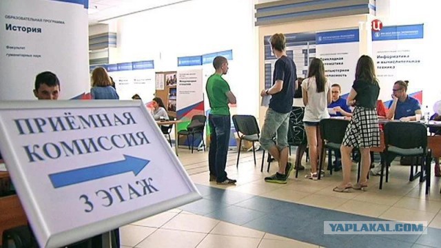 Пользователи сети поделились самыми откровенными подробностями о своей работе
