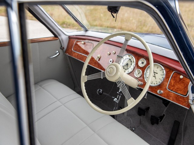 1934 Tatra T77. Автопятница №25
