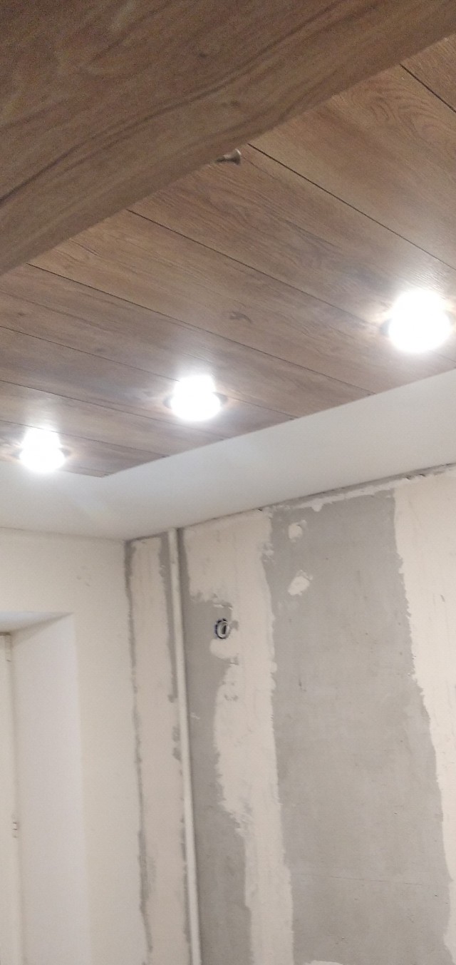 Ламинат на стены и потолок
