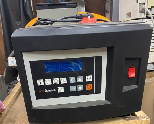 ITW Dynatec Машина для термоплавкого клея