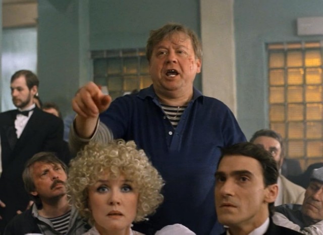 Вечер у этой синьоры будет не скучным