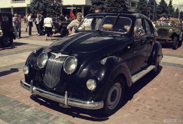 Выставка ретро автомобилей