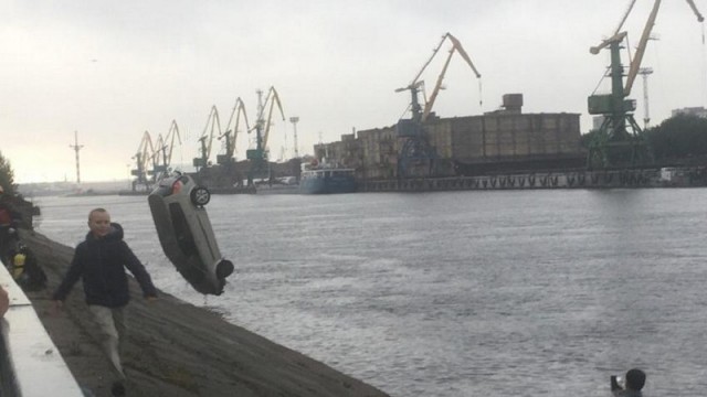 Бывают в жизни огорчения...