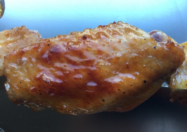 Острые куриные крылья в кисло-сладкой глазури