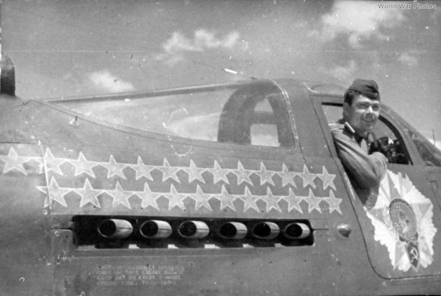Р-39 Аэрокбра. Американская любимица сталинских соколов. История создания и основные модификации.