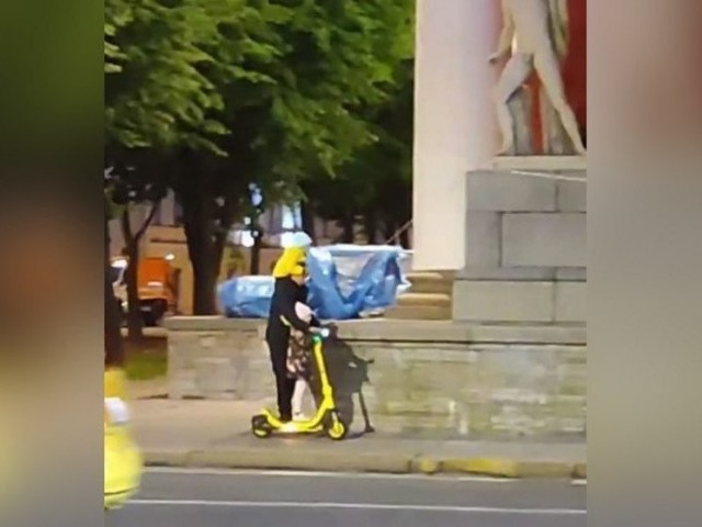 В Москве начали штрафовать самокатчиков за нарушение ПДД