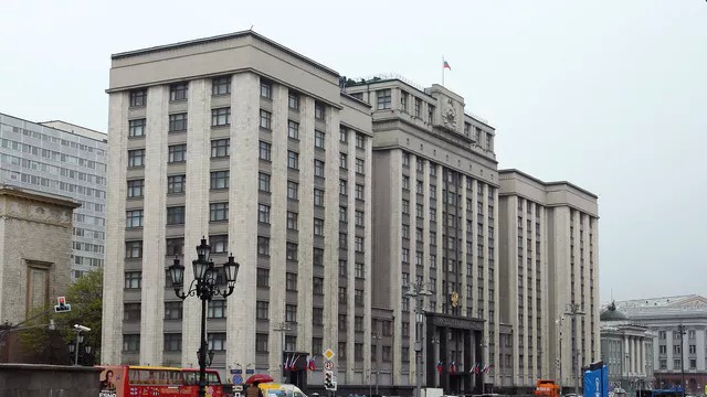 В Госдуму внесли законопроект, ограничивающий ЦБ в повышении ставки