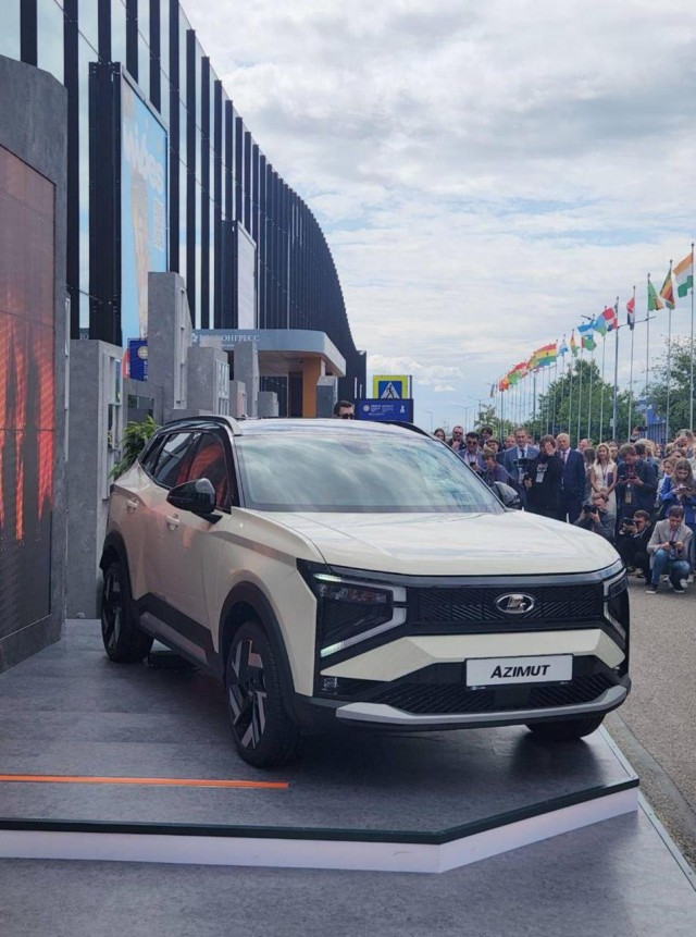 Ещё одна новинка АвтоВАЗа - Lada Azimut