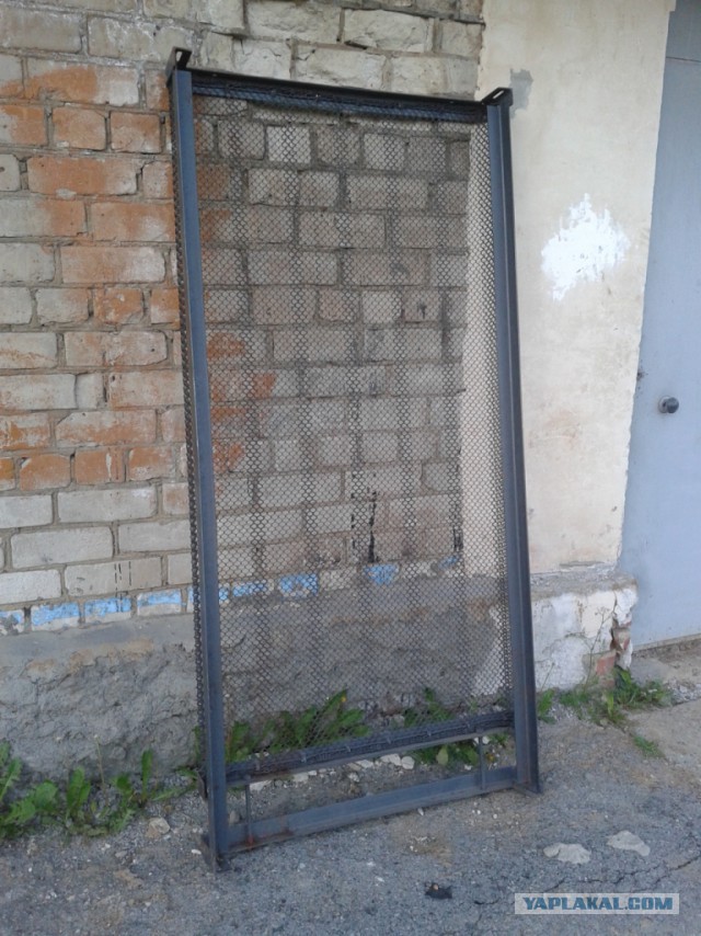 Мегарукажопим спортивную площадку.