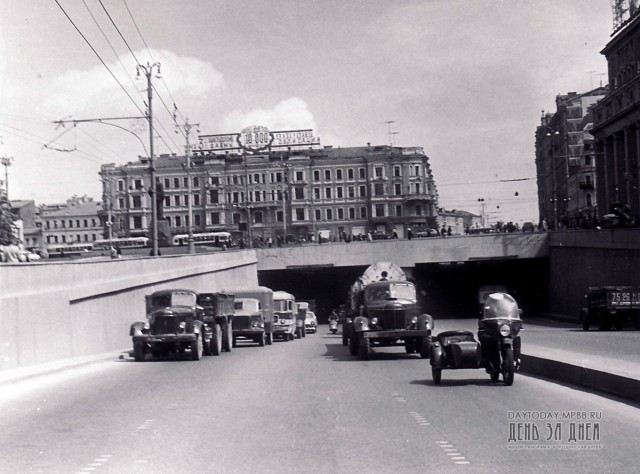 1962. «Бородинская панорама» переезжает в новое здание