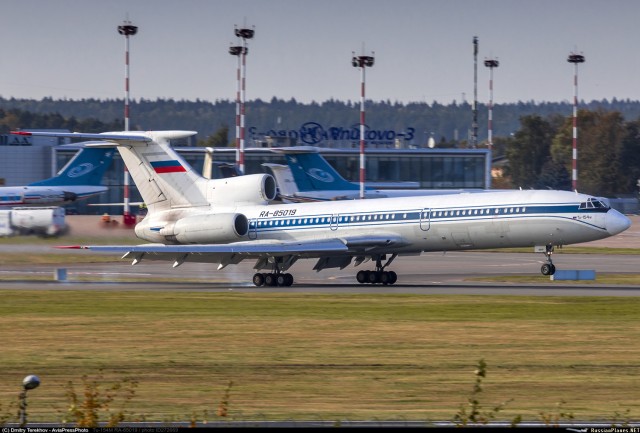 Ту-154 совершил последний в России гражданский перелет